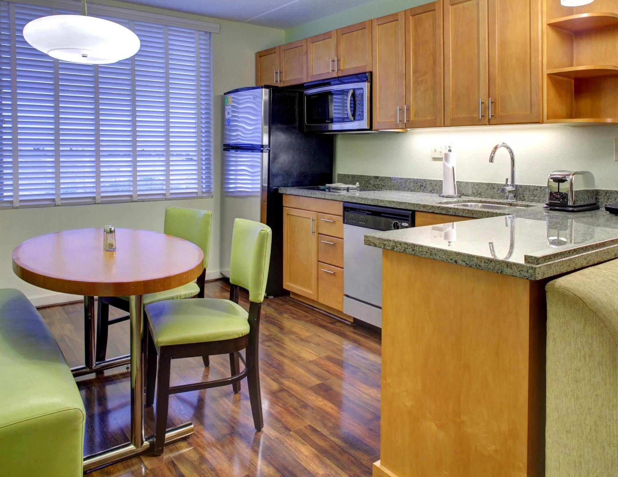 Hyatt House Fort Lauderdale Airport/Cruise Port Dania Beach Bagian luar foto