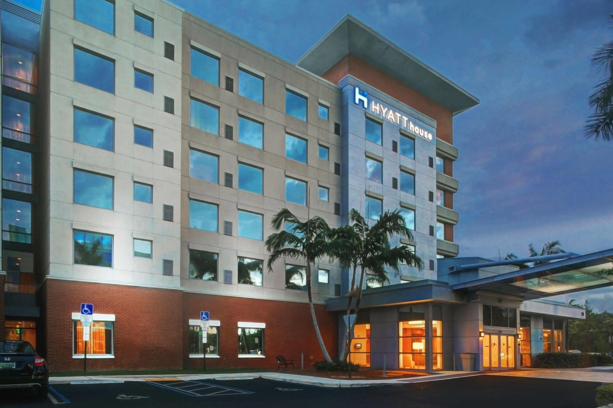 Hyatt House Fort Lauderdale Airport/Cruise Port Dania Beach Bagian luar foto
